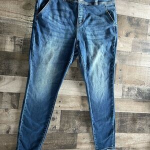 KanCan Women's Skinny Jeans in Blue Washed Denim